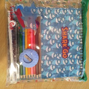 Set scolaire Shark Go avec crayons et feutres
